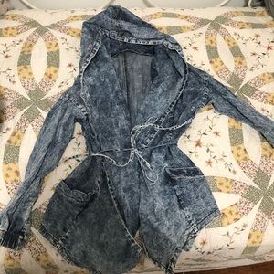 Washed out cute stretchy denim cardigan